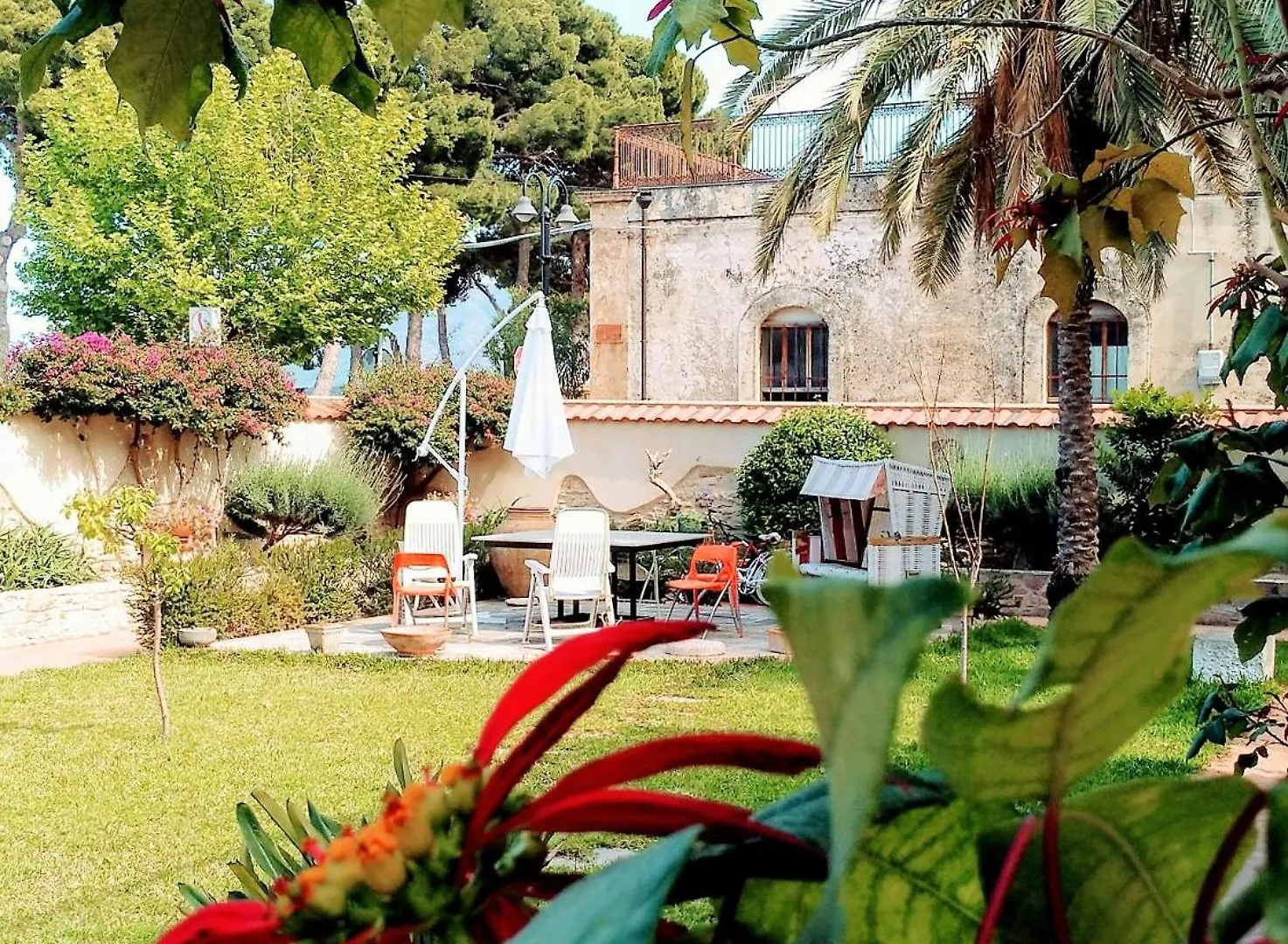 Villa Chelia Patti 0*,  Italy