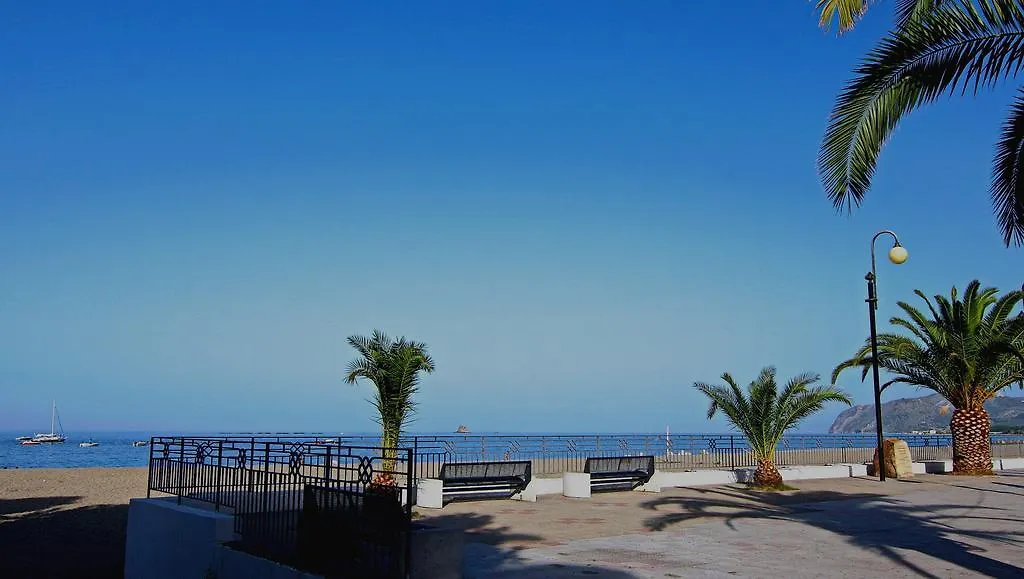 Apartment Villa Chelia Patti Italy